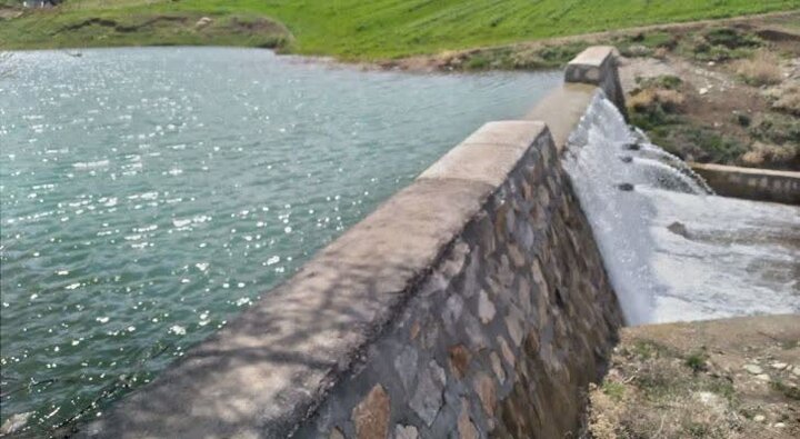 احداث 1725 سازه‌ آبخیزداری در نهاوند