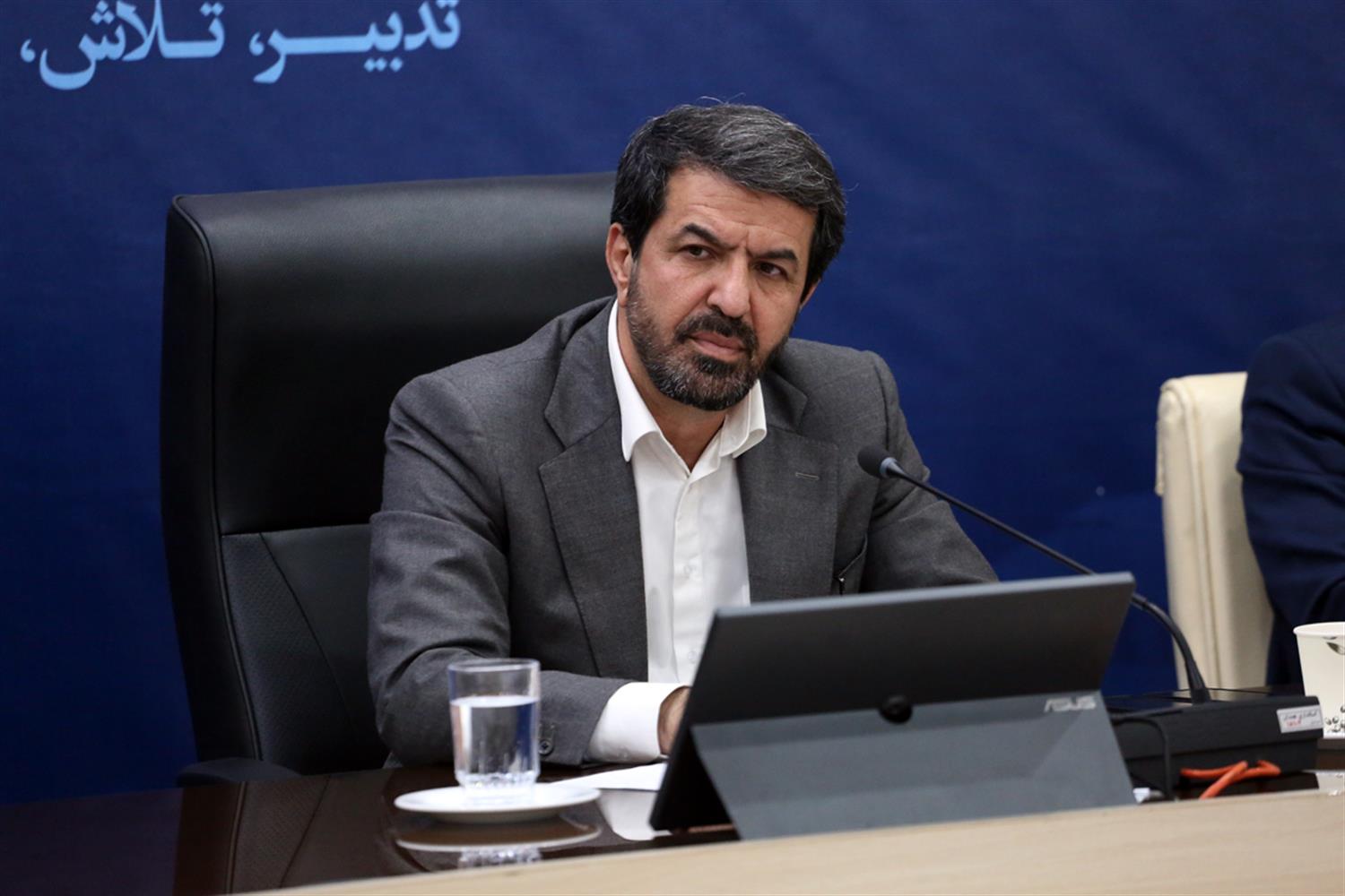 3 برنامه رفاهی برای کارگران همدان؛ مسکن، ازدواج آسان و بسته معیشتی