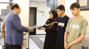 دیدار مسئولان صنعت آب و فاضلاب کشور با خانواده‌ سقایان شهید همدان