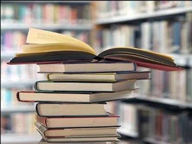 اهدای ۲۲۰ میلیون تومان برای خرید کتاب‌های کُردی در سقز