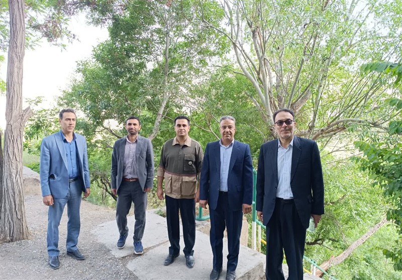 حفظ و گسترش فضای سبز اولویت استان صنعتی مرکزی است