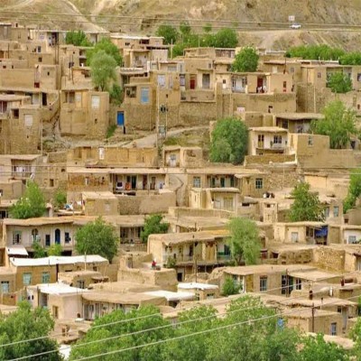 آیا میراث‌ فرهنگی همدان به گردشگری به‌عنوان محور توسعه باور دارد؟