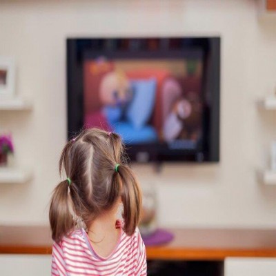 تربیت فرزند در سایه رسانه‌ها و شبکه‌های اجتماعی