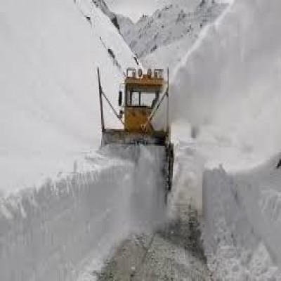 بازگشایی مسیر پیست اسکی همدان